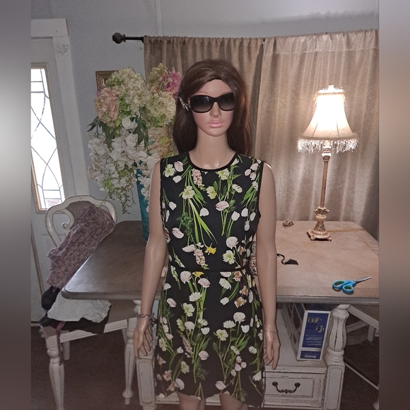 Victoria Beckman dress, size m - Picture 6 of 8